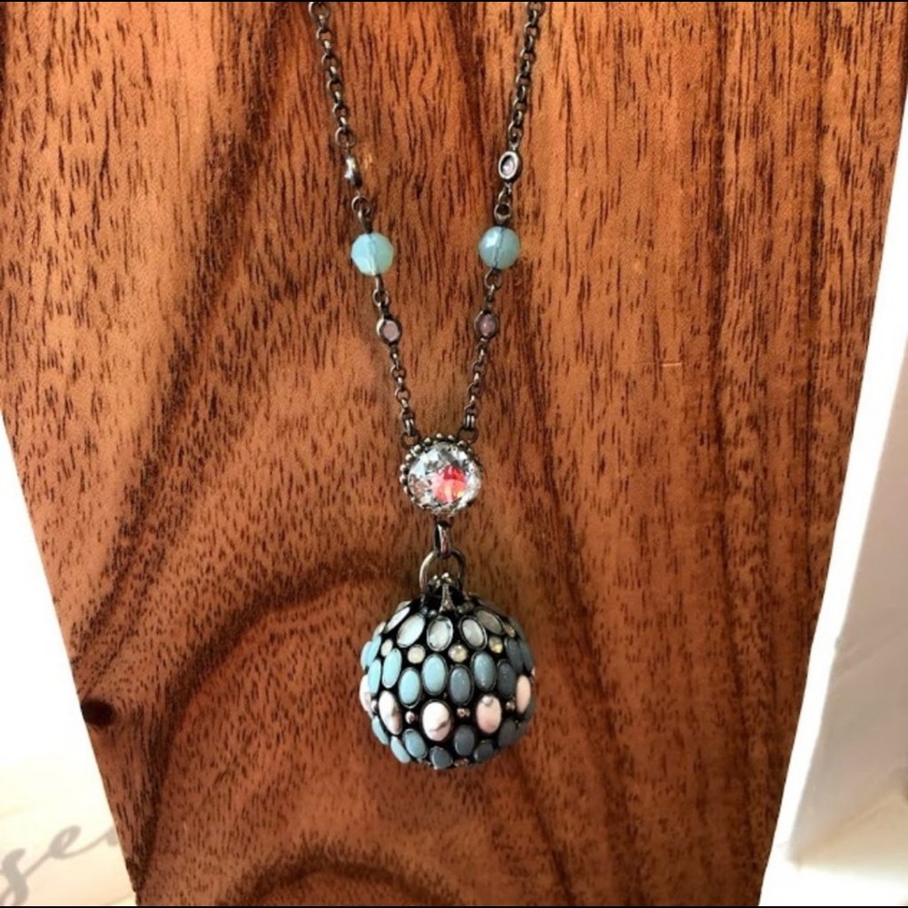 ISO…Sorrelli Necklace 💙